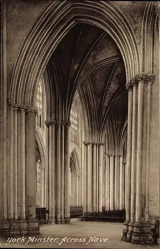 Ak York Yorkshire England, York Minster, Across Nave