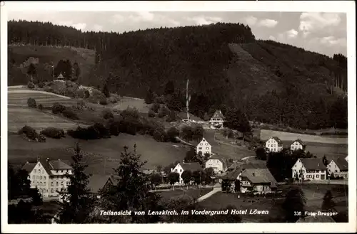 Ak Lenzkirch im Schwarzwald, Teilansicht, Hotel Löwen