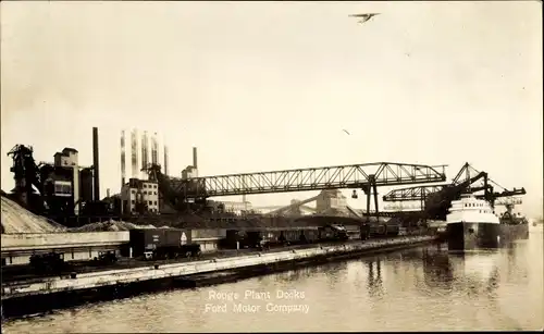 Ak Dearborn Michigan, Rouge Plant Docks, Ford Motor Company, Dampfer