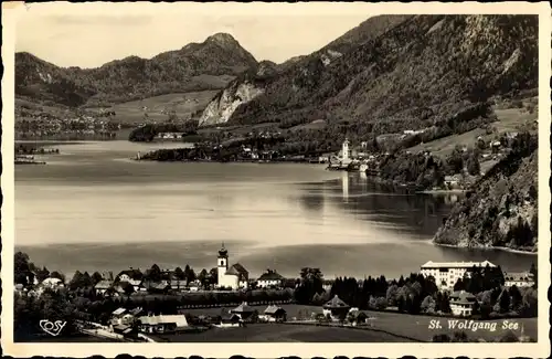 Ak Strobl in Salzburg, Wolfgang See, St. Wolfgang und St. Gilgen im Hintergrund