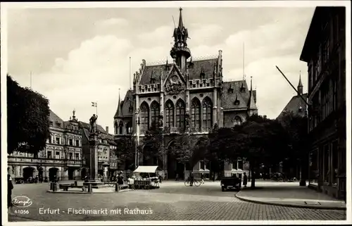 Ak Erfurt in Thüringen, Fischmarkt mit Rathaus