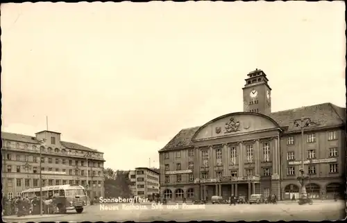 Ak Sonneberg in Thüringen, neues Rathaus, SVK, Postamt, Bus