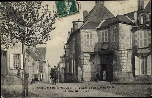 Ak Baugé Maine et Loire, Place de la Croix Oree et Rue Saint Pierre