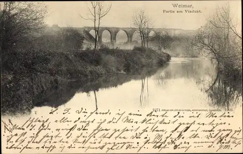 Ak Weimar in Thüringen, Partie am Viadukt, Fluss, Vegetation
