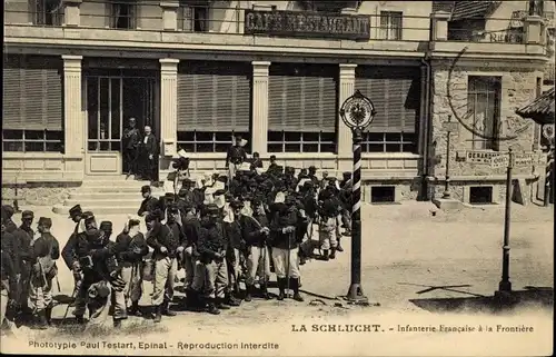 Ak Col de la Schlucht Vosges, Infanterie Francaise à öa Frontiere, Café Restaurant