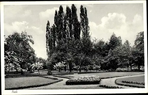 Ak Krefeld am Niederrhein, Dreifaltigkeitskloster, Park