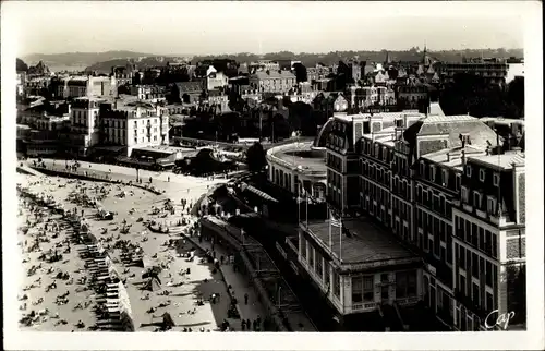 Ak Dinard Ille et Vilaine, La Royal Hotel et la Plage