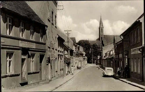 Ak Jarmen in Vorpommern, Straße der DSF