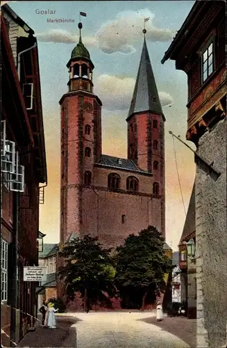 Ak Goslar in Niedersachsen, Straßenpartie mit Blick auf die Marktkirche, Messerschmiede Anton Heide