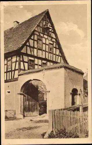 Ak Beerwalde Löbichau in Thüringen, Hoftor, Fachwerkgiebel, Tor