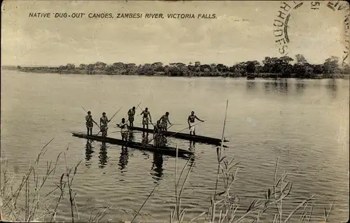 Ak Victoria Falls Simbabwe, Zambesi River, Native Dug-Out Canoes