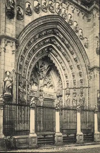 Ak Toledo Kastilien La Mancha Spanien, Catedral, Puerta de los Leones, Portal der Kathedrale