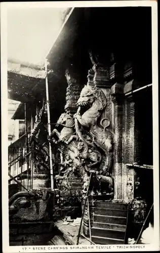 Ak Tiruchirappalli Trichinopoly Indien, Steinmetzarbeiten am Tempel