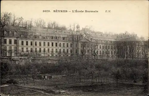 Ak Sèvres Hauts de Seine, L'Ecole Normale, Schule