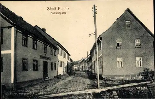 Ak Remda Teichel in Thüringen, Mühlbachgasse, Straßenpartie