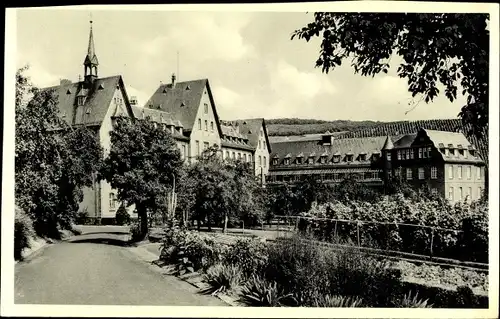 Ak Kiedrich im Rheingau Taunus, St. Valentinshaus, Außenansicht