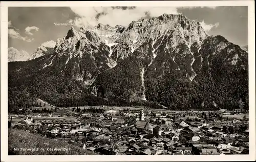 Ak Mittenwald in Oberbayern, Panorama mit Karwendel