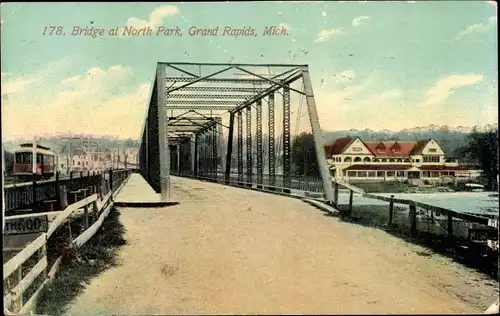 Ak Grand Rapids Michigan USA, Bridge at North Park