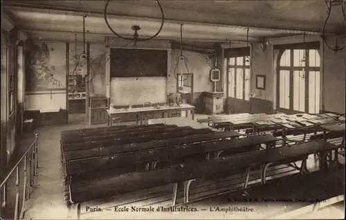 Ak Paris XVI, Ecole Normale d'Institutrices, L'Amphitheatre