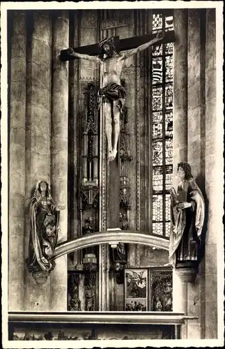 Ak Nürnberg in Mittelfranken, St. Sebalduskirche, Kreuzigungsgruppe Veit Stoss um 1500