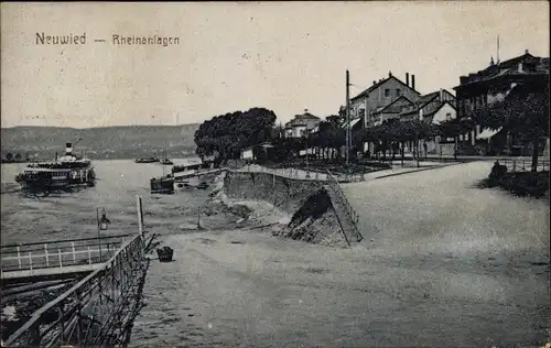 Ak Neuwied am Rhein, Rheinanlagen, Schiff, Teilansicht vom Ort