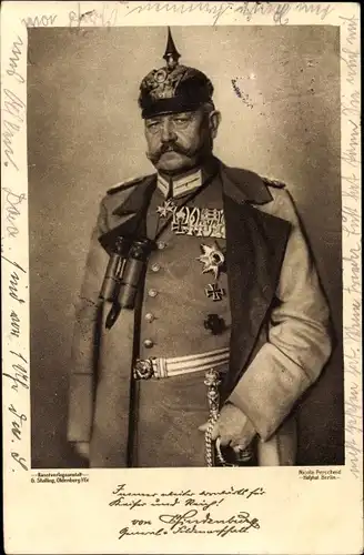 Ak Generalfeldmarschall Paul von Hindenburg, Portrait, Feldstecher, Orden