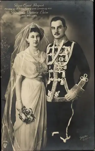 Ak Herzog Ernst August von Braunschweig, Prinzessin Victoria Luise von Preußen, Hochzeitsfoto