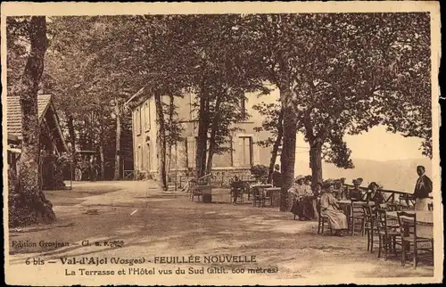 Ak Le Val-d'Ajol Vosges, Feuillée Nouvelle, La Terrase et l'Hôtel vus du Sud