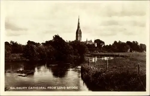 Ak Salisbury South West England, Cathedral from Long Bridge