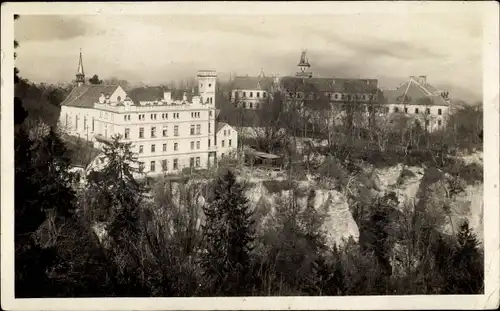 Ak Hrubá Skála Groß Skal Region Reichenberg, Schloss, Felsen