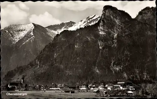 Ak Oberammergau in Oberbayern, Panorama mit Passionstheater und Kofel