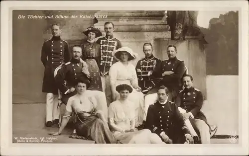 Ak Söhne und Töchter des Kaiserpaares, Gruppenfoto, Cecilie, Herzog Ernst August von Braunschweig