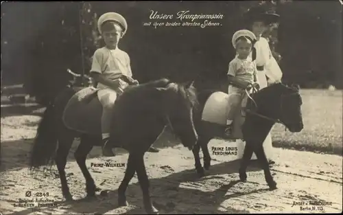 Ak Kronprinzessin mit ihren ältesten Söhnen, Prinz Wilhelm, Louis Ferdinand