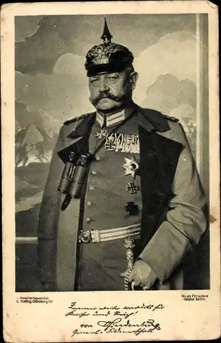 Ak Generalfeldmarschall Paul von Hindenburg, Portrait, Feldstecher, Orden