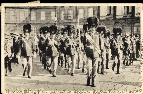 Ak København Kopenhagen Dänemark, Vagtparaden, Soldaten, Parade