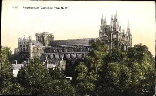 Ak Peterborough Cambridgeshire England, Cathedral from N.W.