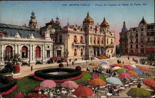 Ak Monte Carlo Monaco, Place du Casino et Hotel de Paris, Platz, Sonnenschirme