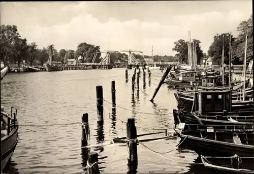 Ak Wieck Greifswald in Mecklenburg Vorpommern, Fischereihafen, Boote