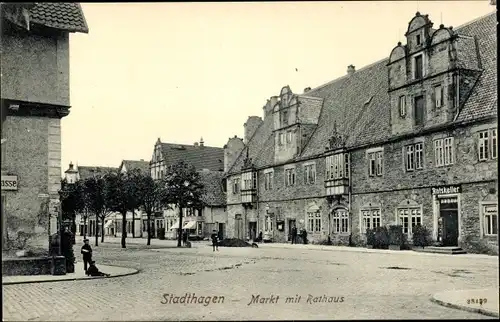 Ak Stadthagen in Niedersachsen, Markt mit Rathaus