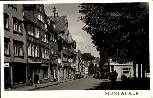 Foto Ak Montabaur im Westerwald, Straßenpartie