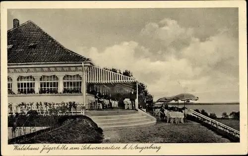 Ak Węgorzewo Angerburg Ostpreußen, Waldhaus Jägerhöhe am Schwenzaitsee, Außenterasse mit Seeblick