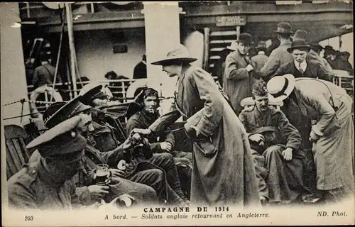 Ak Campagne de 1914, A bord, Soldats anglais retournant en Angleterre