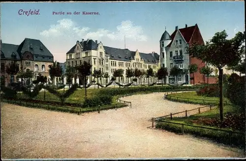 Ak Krefeld, Partie an der Kaserne, Stadthäuser, Gärten