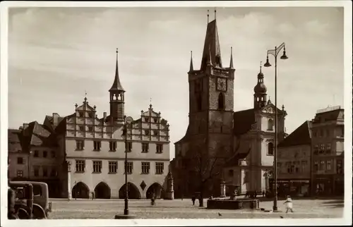 Ak Litoměřice Leitmeritz Region Aussig, Marktplatz mit Rathaus, Brunnen