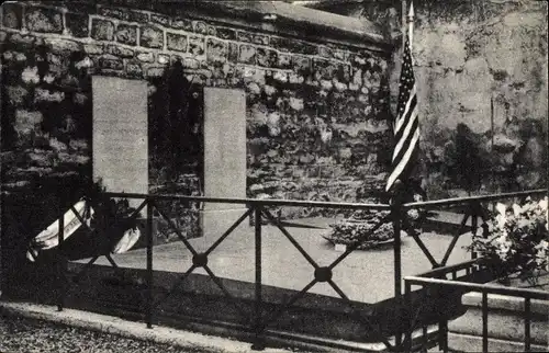 Ak Paris XII Reuilly, Cimetiére Historique de Picpus, La tombe de la Fayette