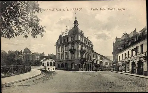 Ak Neustadt an der Haardt Neustadt an der Weinstraße, Partie beim Hotel Löwen, Straßenbahn 3