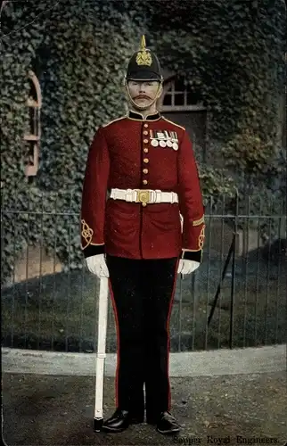 Ak Britischer Soldat in Uniform, Portrait