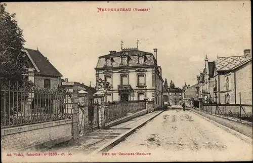 Ak Neufchâteau Lothringen Vosges, Rue du Colonel Renard