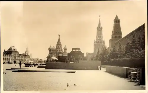 Foto Ak Moskau Russland, Der Rote Platz, Kremlmauer