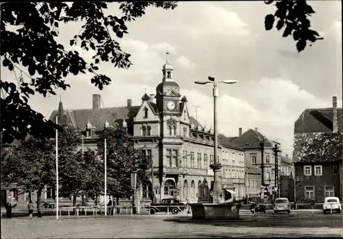 Ak Groitzsch in Sachsen, Rathaus, Brunnen